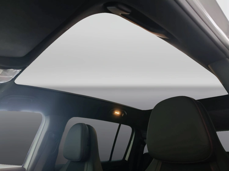 15 - Mercedes-Benz GLB 250+ con tecnologia EQ