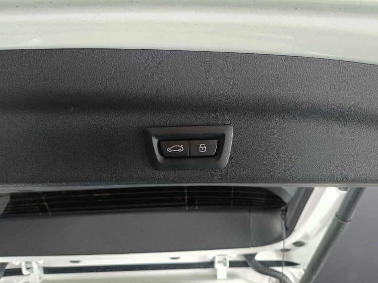 19 - BMW X1 X1 sdrive20i mhev 48V MSport Pro auto