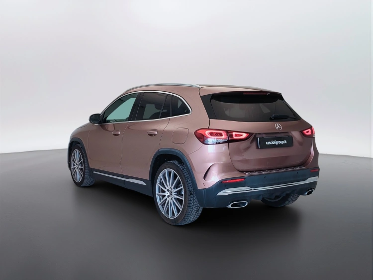 7 - Mercedes-Benz GLA 200 d Premium auto