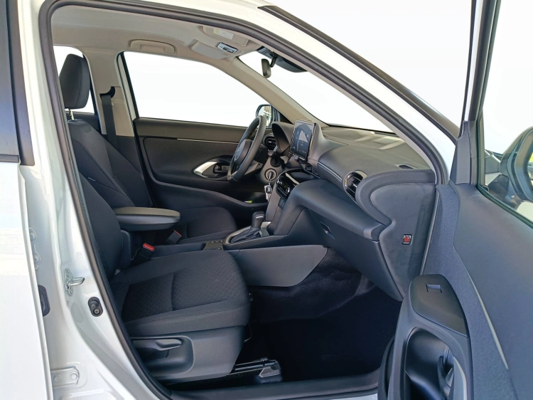 11 - Toyota Yaris Cross Yaris Cross 1.5h Active fwd 115cv e-cvt