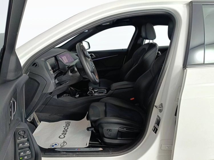 8 - BMW Serie 1 116d Msport auto