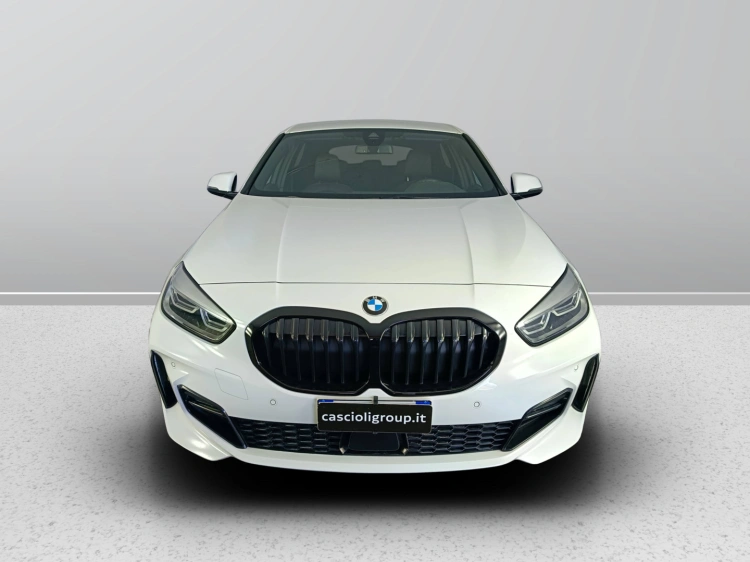 2 - BMW Serie 1 118i Msport 136cv auto