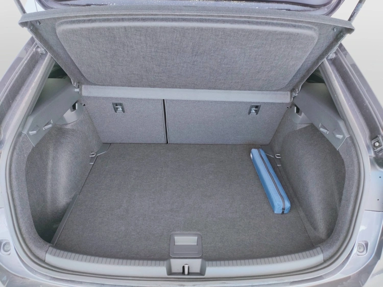 9 - Volkswagen Taigo Taigo 1.0 tsi R-Line 115cv dsg