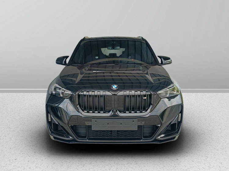 2 - BMW X1 M BMW X1 M35i xDrive