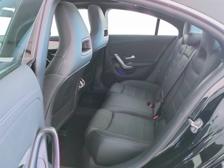 11 - Mercedes-Benz CLA Coupe 200 d Premium 4matic auto