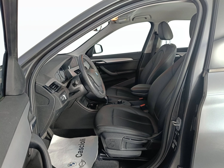 9 - BMW X1 X1 sdrive18d Advantage auto