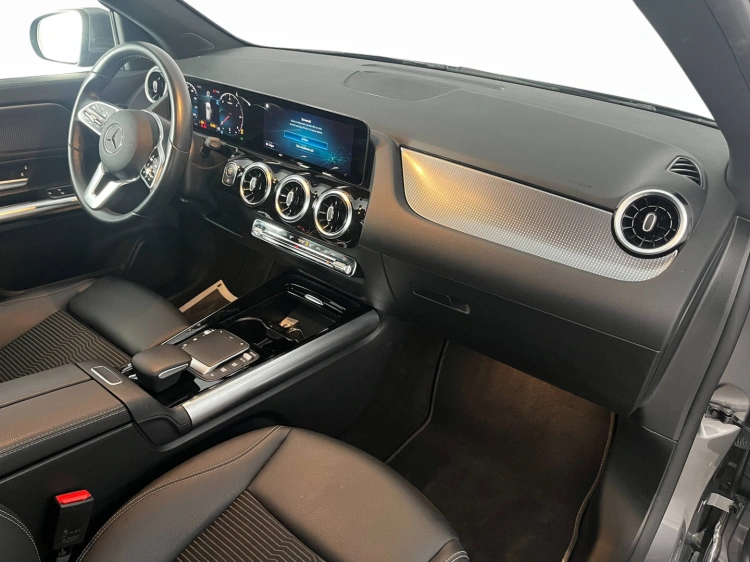 10 - Mercedes-Benz GLA 200 d Sport Plus auto