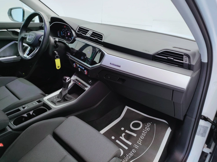 10 - Audi Q3 Q3 Sportback 35 2.0 tdi S line edition quattro s-tronic