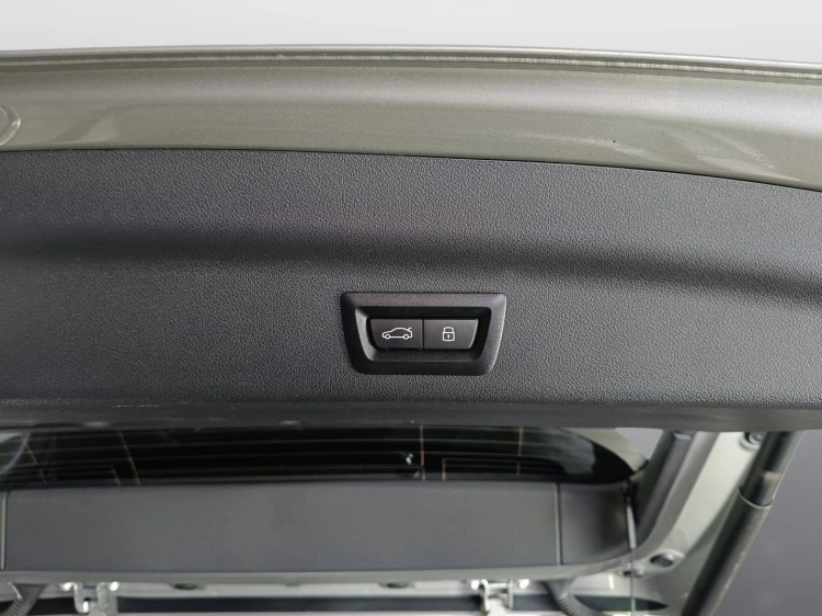 18 - BMW X1 X1 sdrive18d X-Line auto