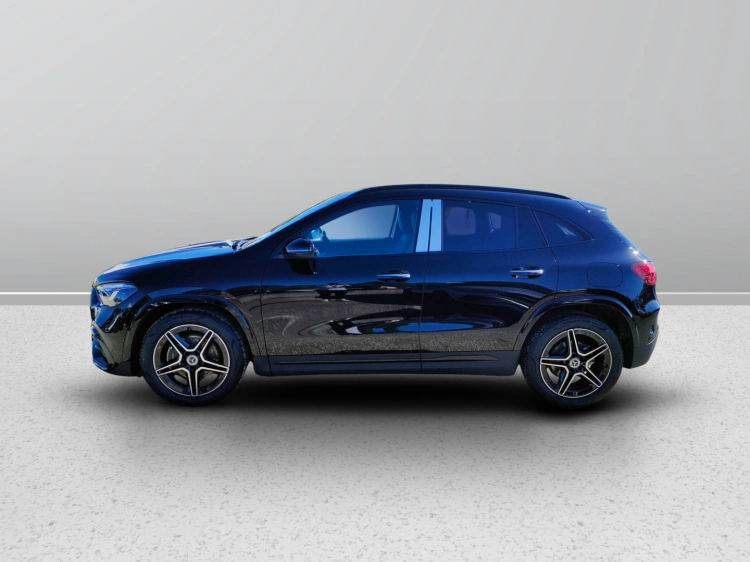 3 - Mercedes-Benz GLA 200 d automatic