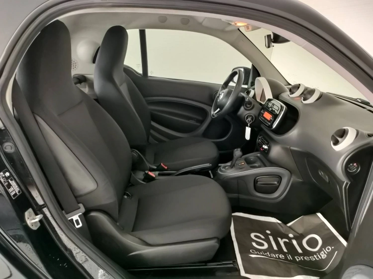 9 - smart fortwo Fortwo 1.0 Youngster 71cv twinamic