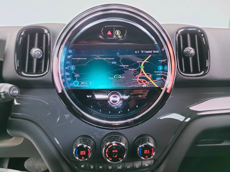 12 - MINI Countryman Mini Countryman 1.5 One Hype auto