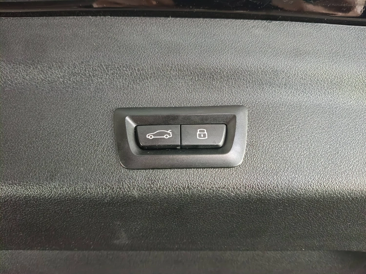 15 - BMW iX1 iX1 edrive 20 X-Line