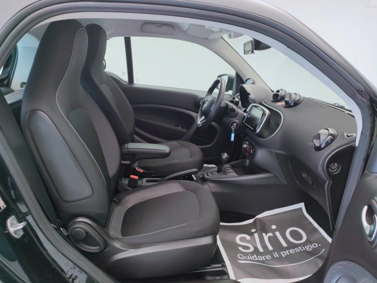 10 - smart fortwo Fortwo eq Passion 4,6kW