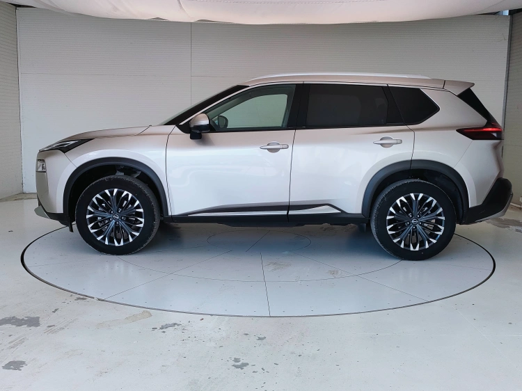 8 - Nissan X X-Trail 1.5 mhev Tekna 2wd xtronic 7p.ti
