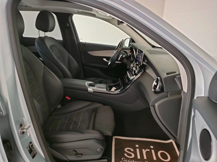 9 - Mercedes-Benz GLC 220 d Premium 4matic auto