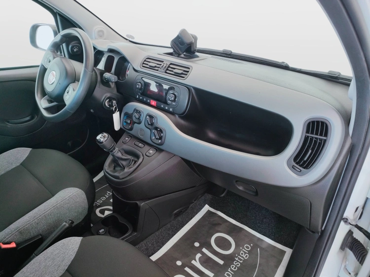 13 - Fiat Panda Panda 1.0 firefly hybrid City Life s&s 70cv