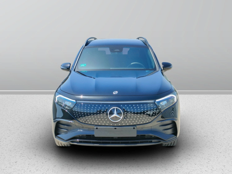 2 - Mercedes-Benz EQB 250+