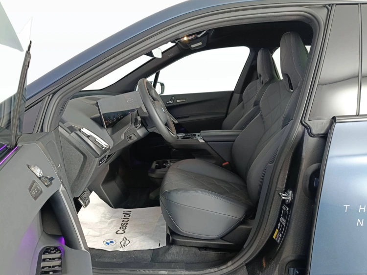 9 - BMW iX iX xdrive45 MSport Pro