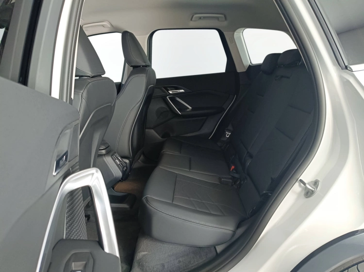 9 - BMW iX1 iX1 edrive 20 X-Line