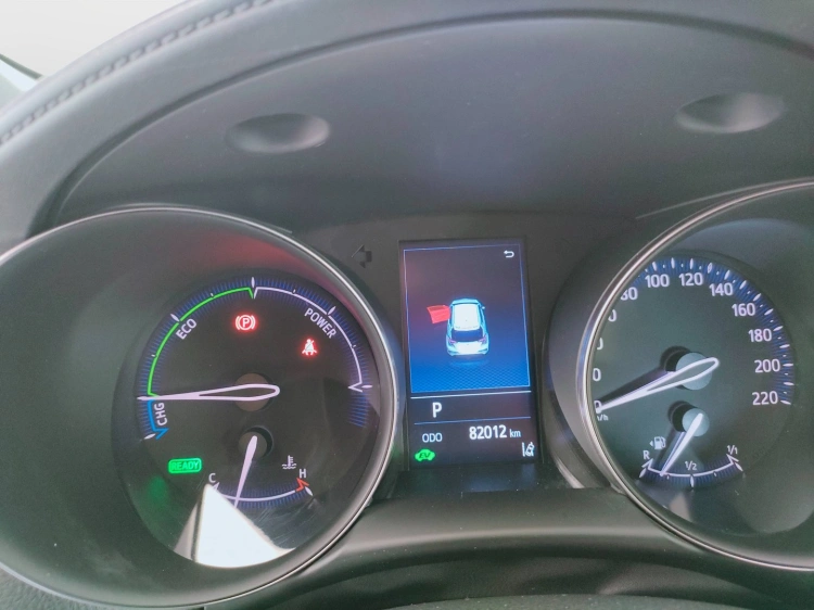 17 - Toyota C-HR C-HR 1.8h Active e-cvt