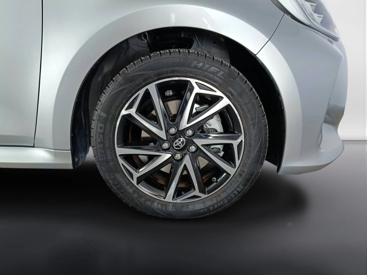 19 - Toyota Yaris Yaris 1.5h Trend