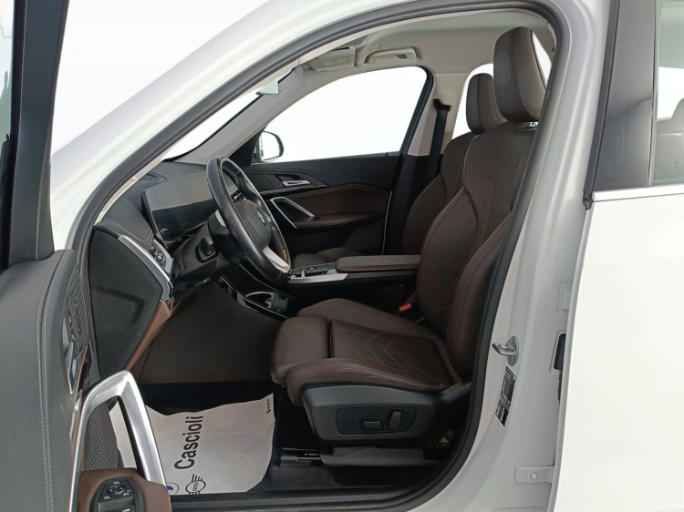 9 - BMW X1 X1 sdrive18d xLine auto my18