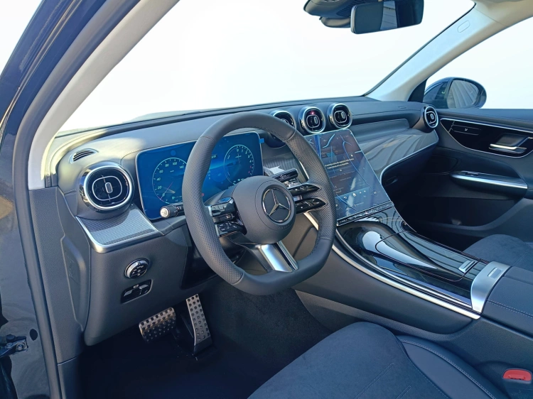 6 - Mercedes-Benz GLC 300 de 4MATIC