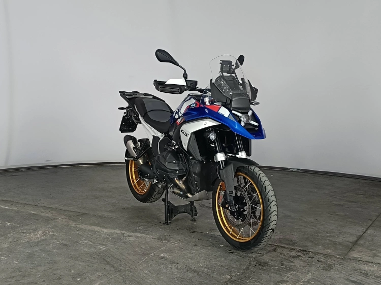 2 - BMW Motorrad GS R 1300 GS Trophy my24