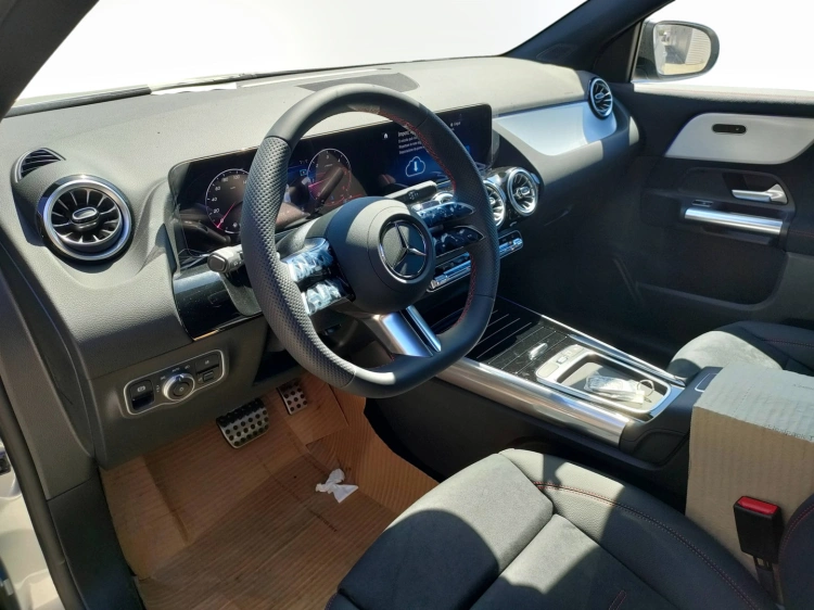 7 - Mercedes-Benz GLA 200 d automatic