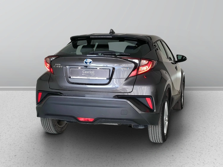 6 - Toyota C-HR C-HR 1.8h Active e-cvt
