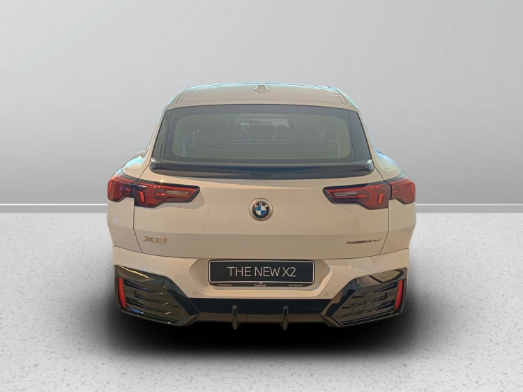 5 - BMW X2 BMW X2 sDrive18d