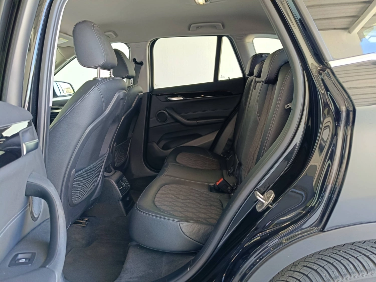 9 - BMW X1 X1 sdrive18d xLine auto my18