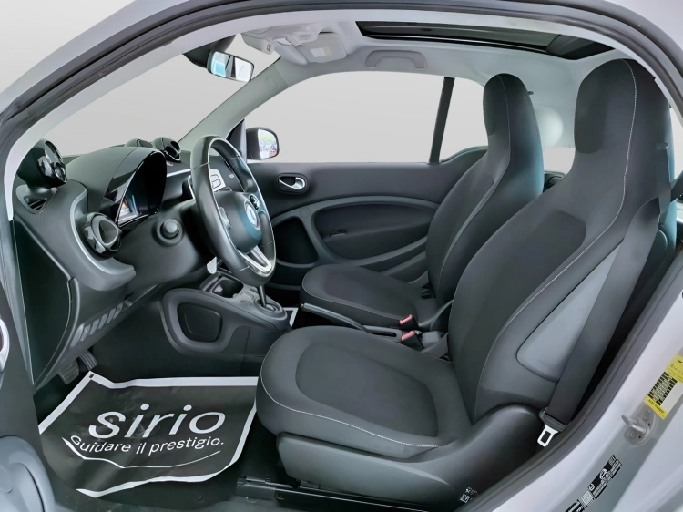 13 - smart fortwo Fortwo 1.0 Passion 71cv twinamic my18