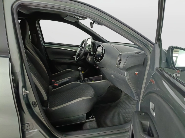 11 - Toyota Aygo X Aygo X 1.0 Trend 72cv