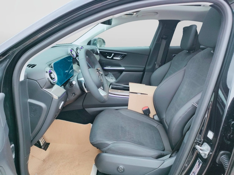 11 - Mercedes-Benz GLC 300 de 4Matic Plug-in Hybrid Coupe