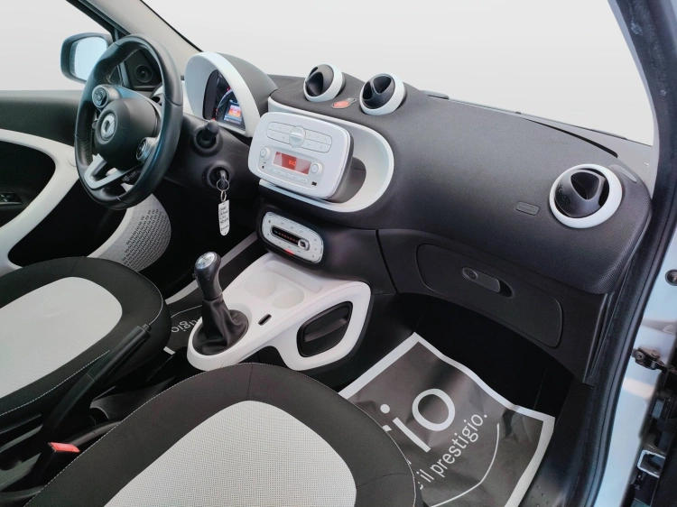 9 - smart forfour Forfour 1.0 Passion 71cv