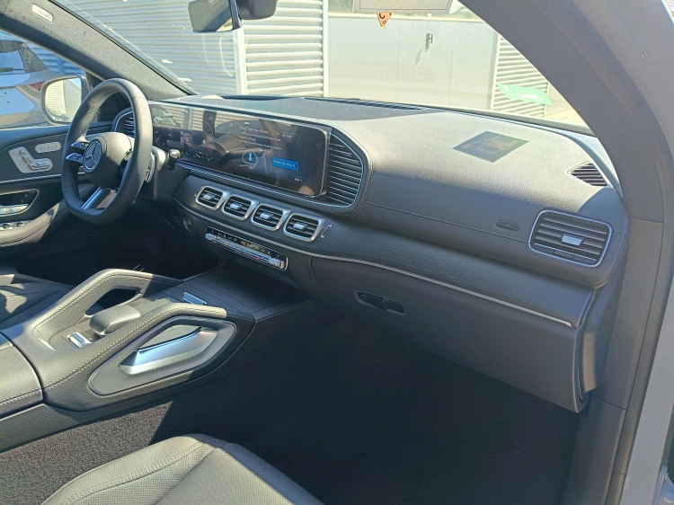 8 - Mercedes-Benz GLE GLE 350 de 4MATIC Plug-in hybrid Coupe