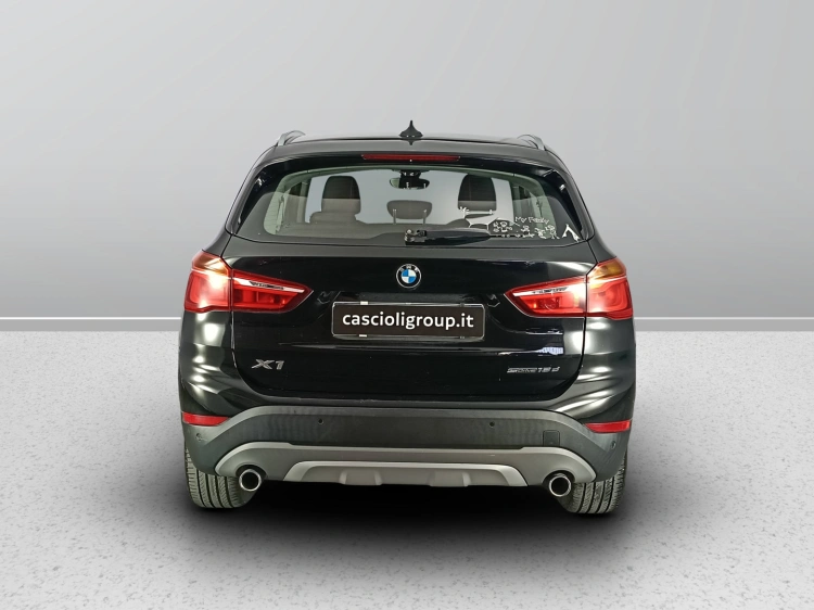 5 - BMW X1 X1 sdrive18d xLine auto my18