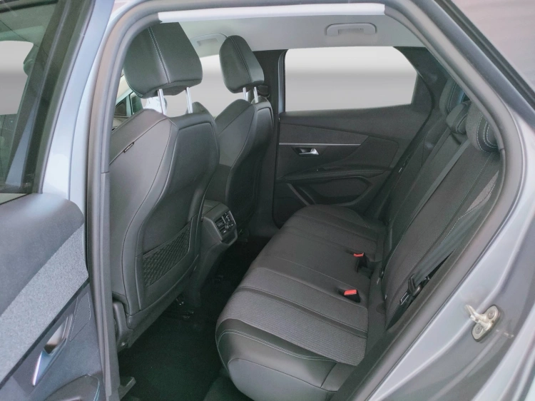 13 - Peugeot 3008 3008 1.5 bluehdi Allure s&s 130cv eat8