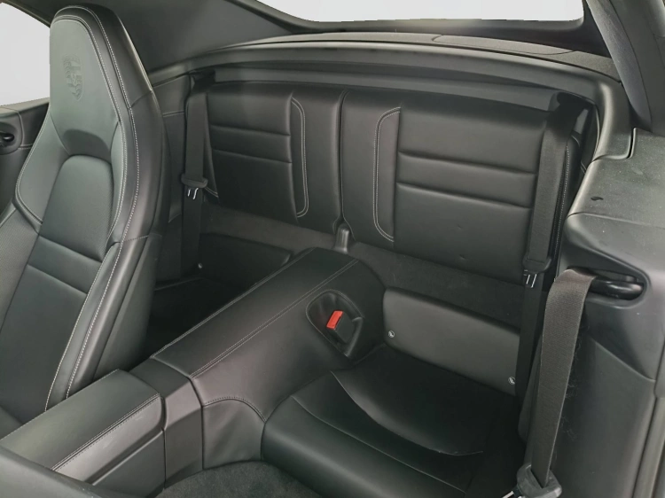 9 - Porsche 911 911 Cabrio 3.0 Carrera 4S auto