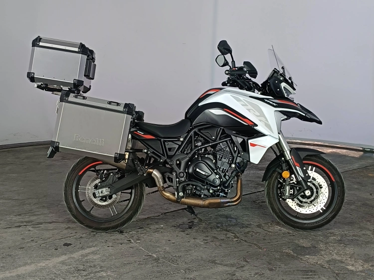Benelli TRK Trk 702 abs E5