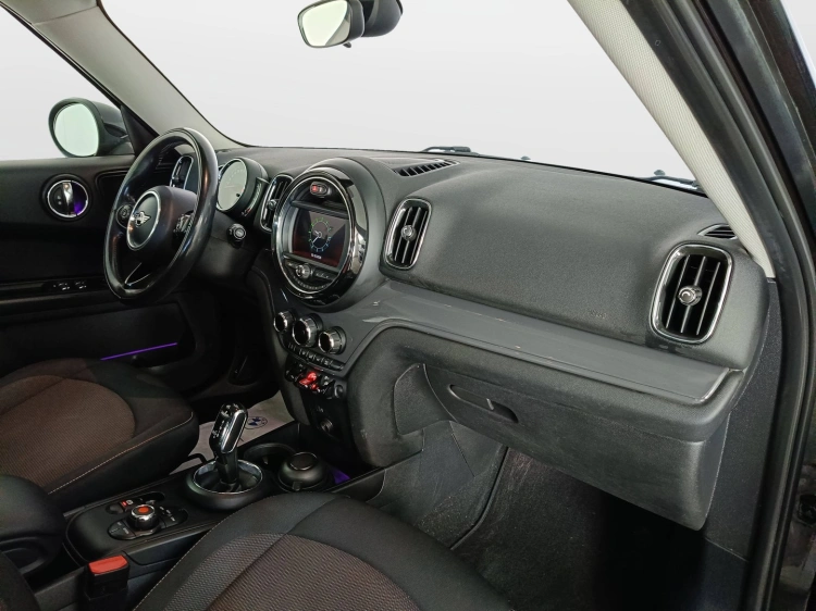 10 - MINI Countryman Mini Countryman 2.0 Cooper D Business auto my18