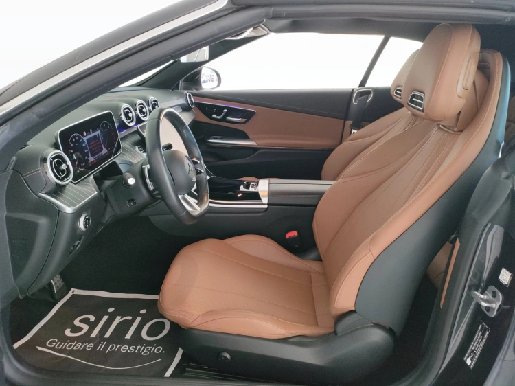 15 - Mercedes-Benz CLE Cabrio 220 d AMG Line Advanced auto