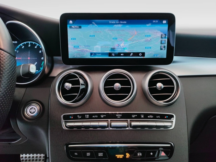 19 - Mercedes-Benz GLC Coupe 300 de phev (eq-power) Premium 4matic auto