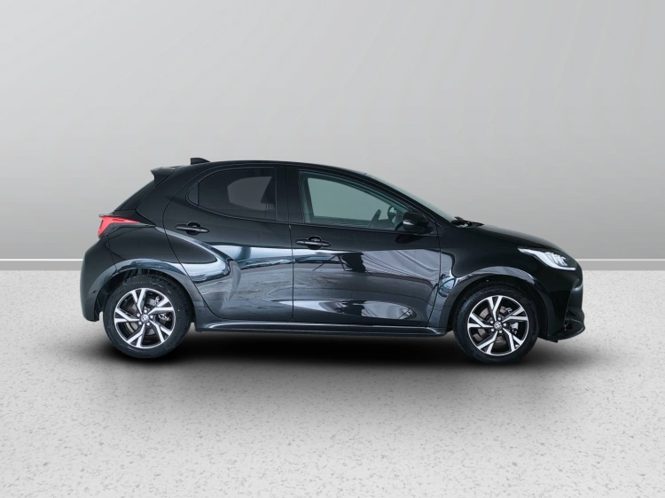 7 - Toyota Yaris Yaris 1.5h Trend