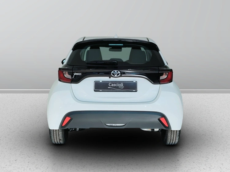 4 - Toyota Yaris Yaris 1.0 Active