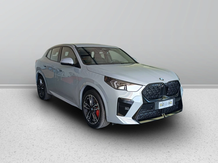1 - BMW X2 BMW X2 sDrive18d