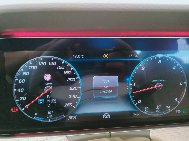 18 - Mercedes-Benz CLS Coupe 350 d Premium 4matic auto