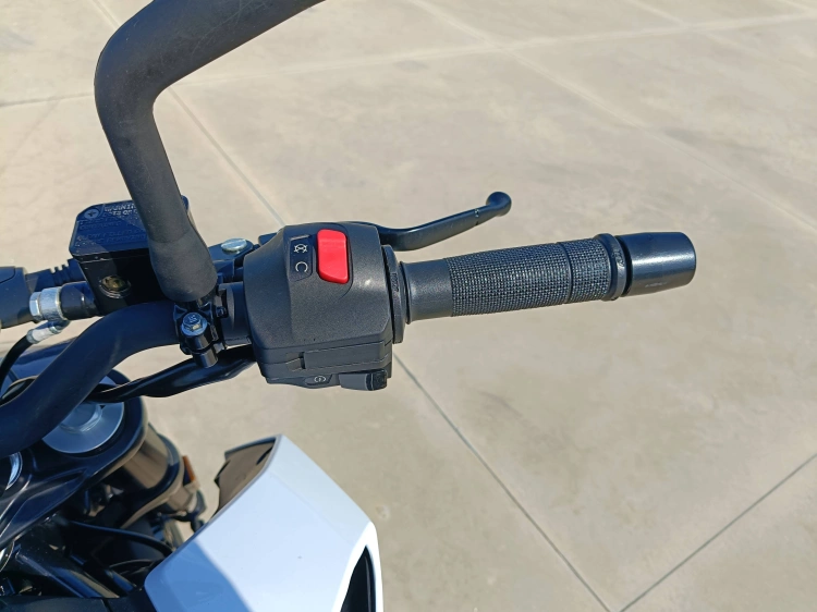 5 - Ktm Duke 390 Duke Abs my21